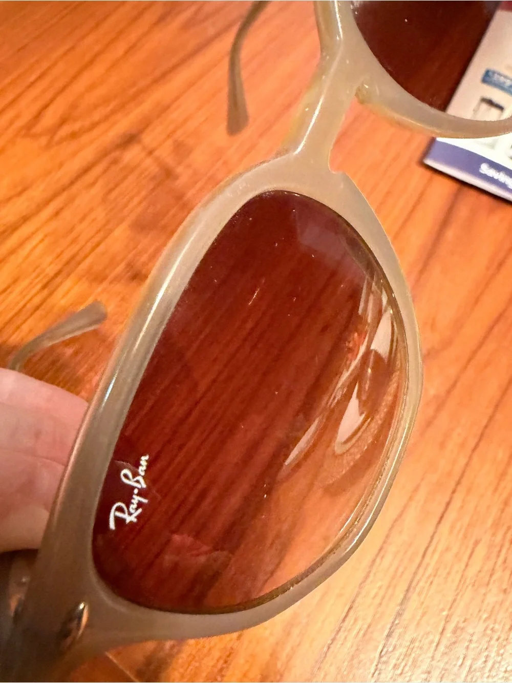 Ray-Ban Sunglasses – Beige/Tan Frame – Brown Gradient Lenses – Needs Adjustment